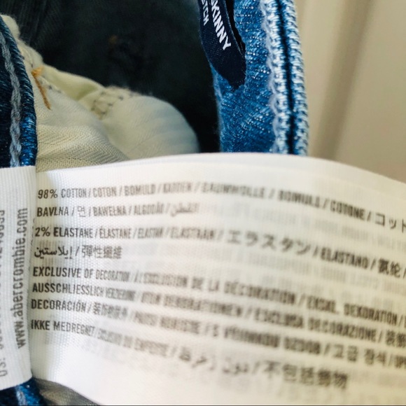 Hollister Faded Blue Skinny Jeans - Picture 5 of 5